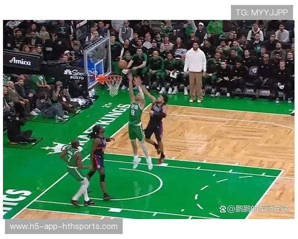 塔图姆反身折叠扣篮引爆波士顿，凯尔特人三分雨击穿雄鹿防线